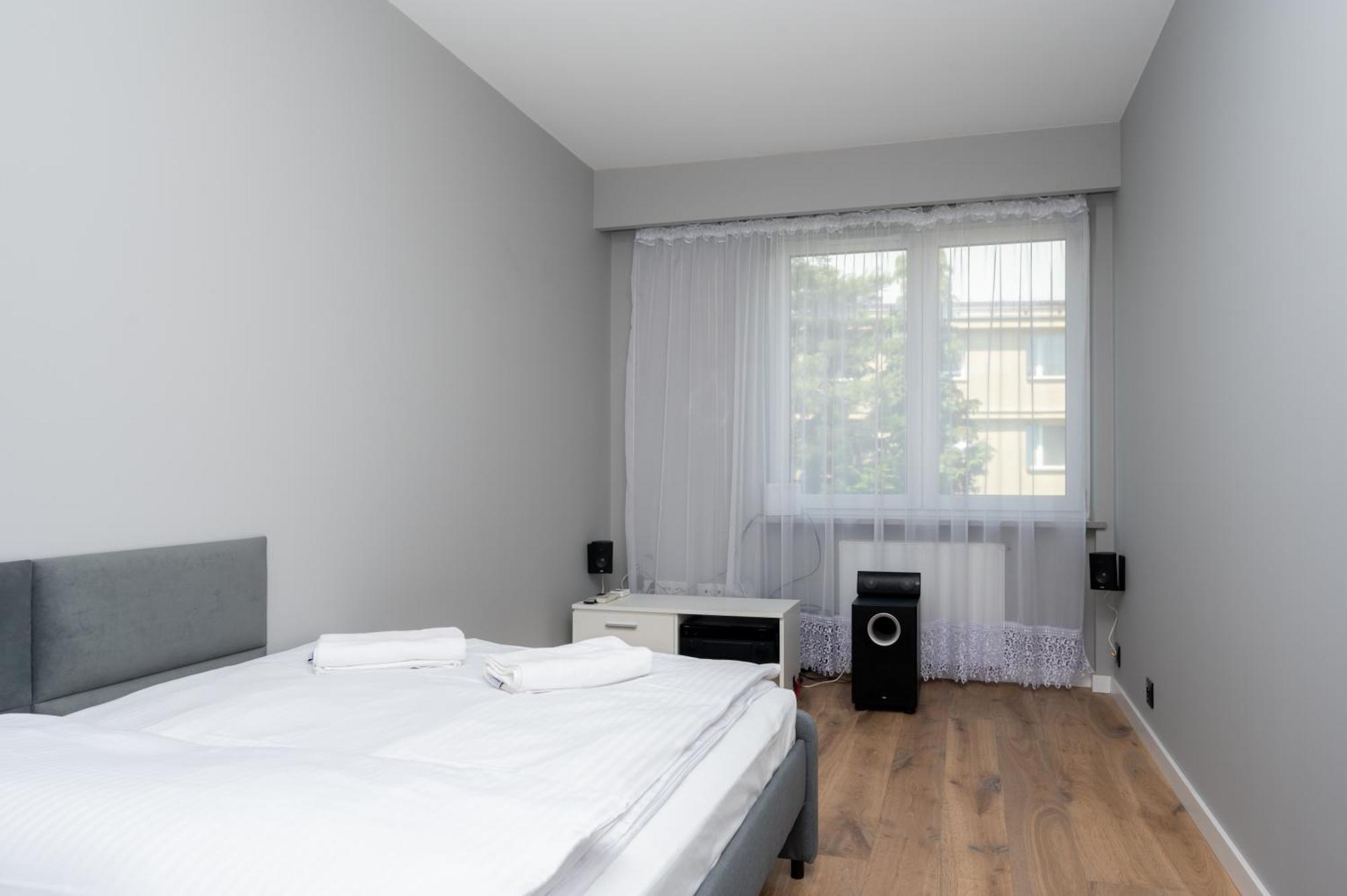 Rentplanet - Apartament Kasztelanska Краков Экстерьер фото